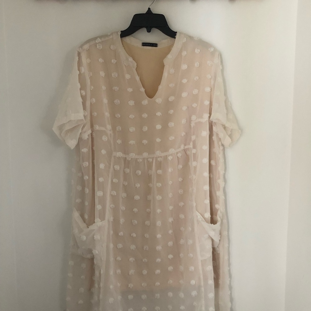 Women's Cream Swiss Dot Pocket Dress